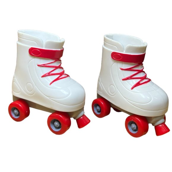 American Girl Truly Me All Star Hockey Bag & Roller Skates - Picture 6 of 7